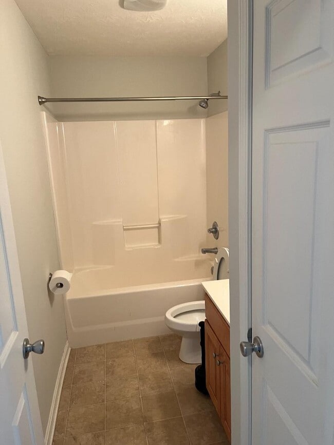 Building Photo - 3807 Crown Ridge Ln