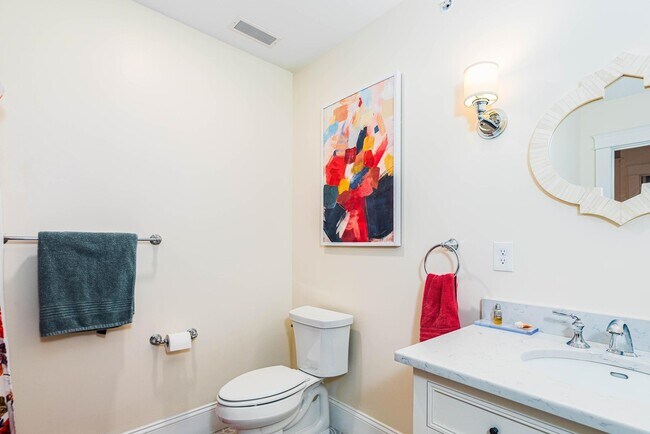 Building Photo - 1 Franklin St