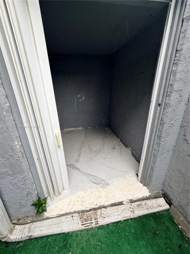 Building Photo - 8187 NW 99th St