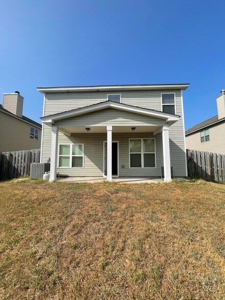 Building Photo - 4434 Grove Landing Dr