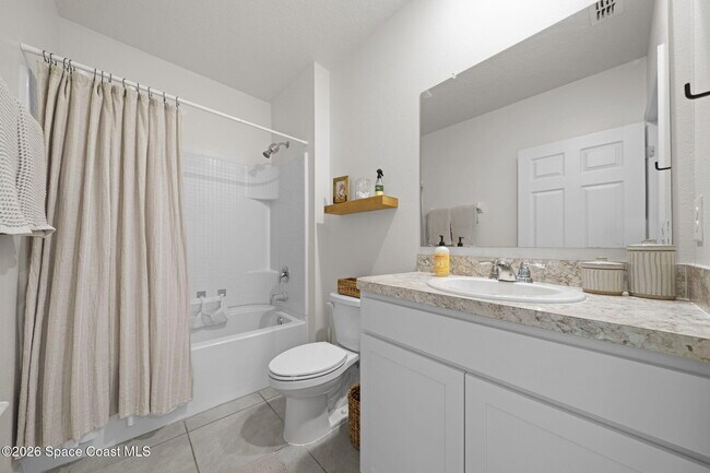 Building Photo - 1893 Capital Dr SE