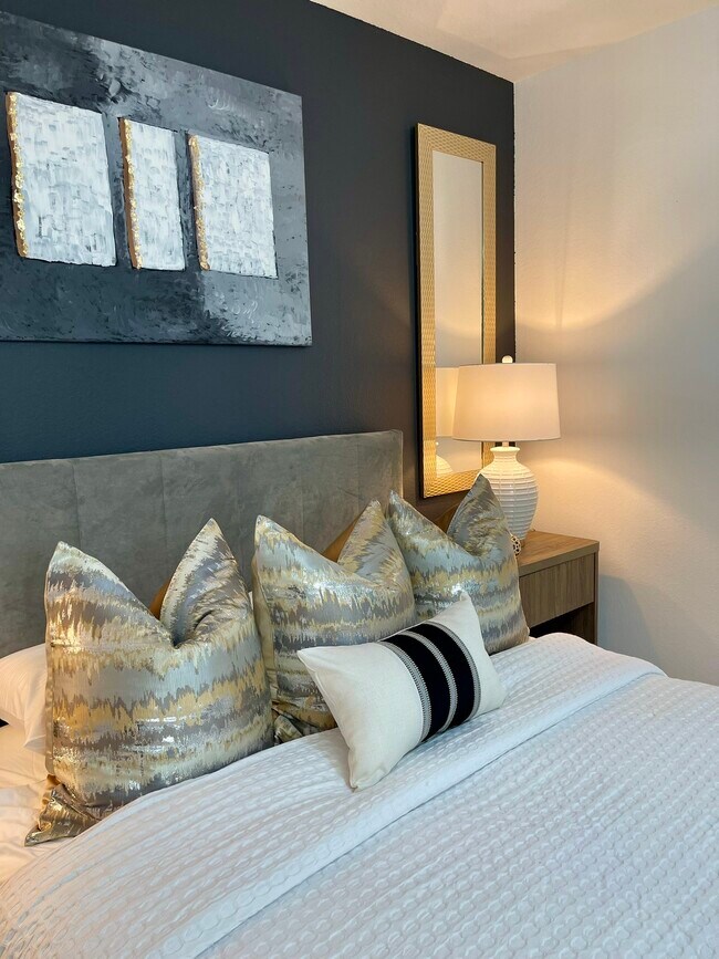 Building Photo - 21431 Carosella Dr