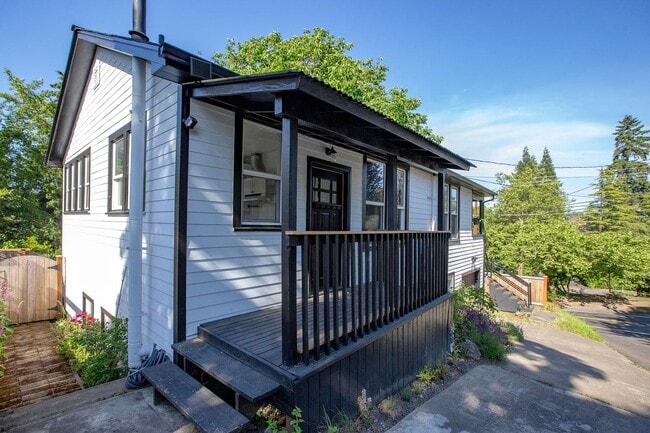 Building Photo - 13027 40th Ave S