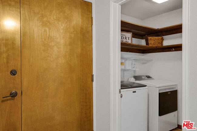 Building Photo - 8642 Gregory Wy