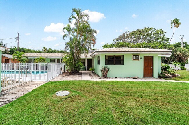 Building Photo - 5615 N Ocean Blvd