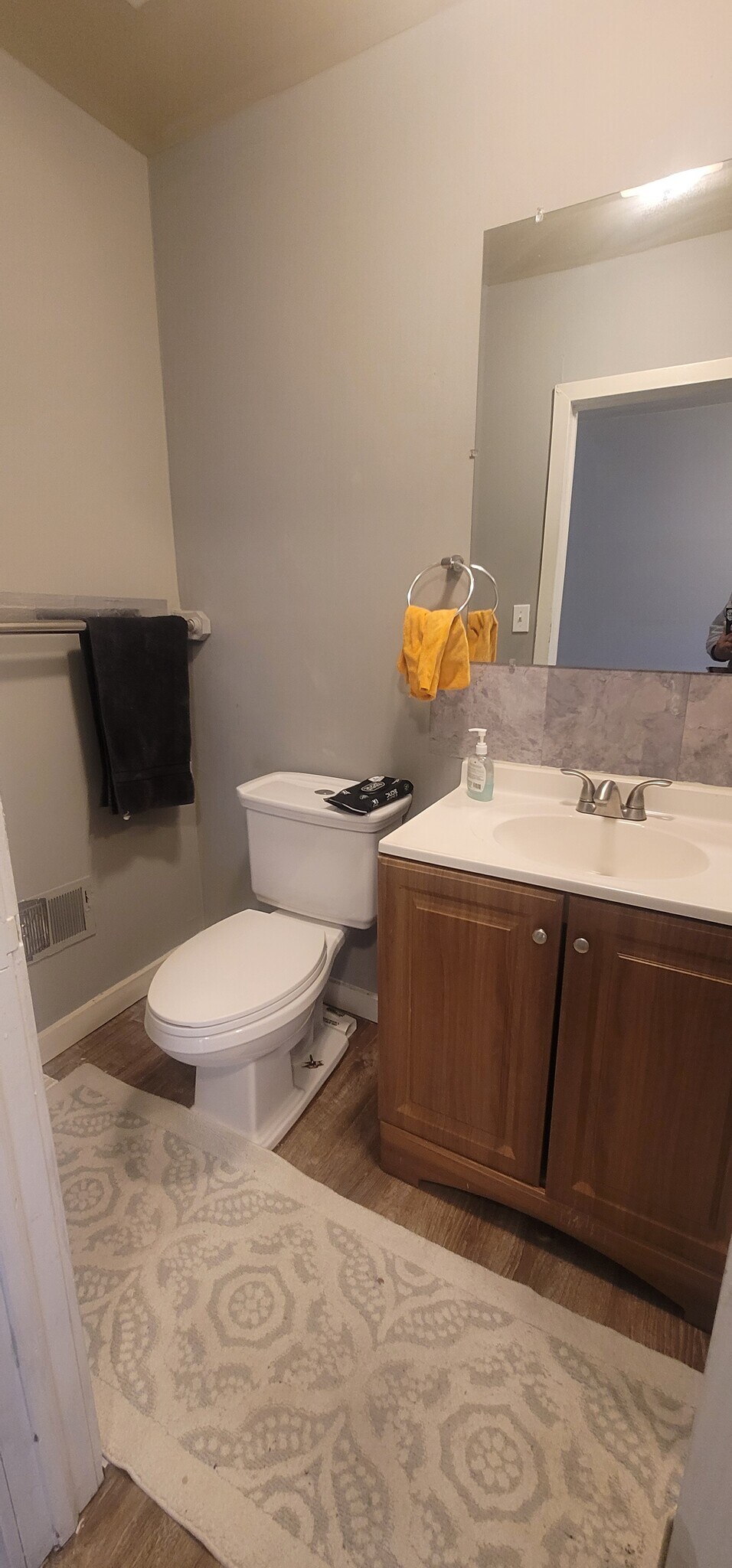 Building Photo - 53 Race St