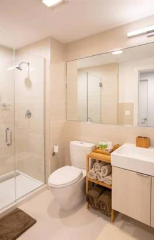 Building Photo - 1101 Grand St