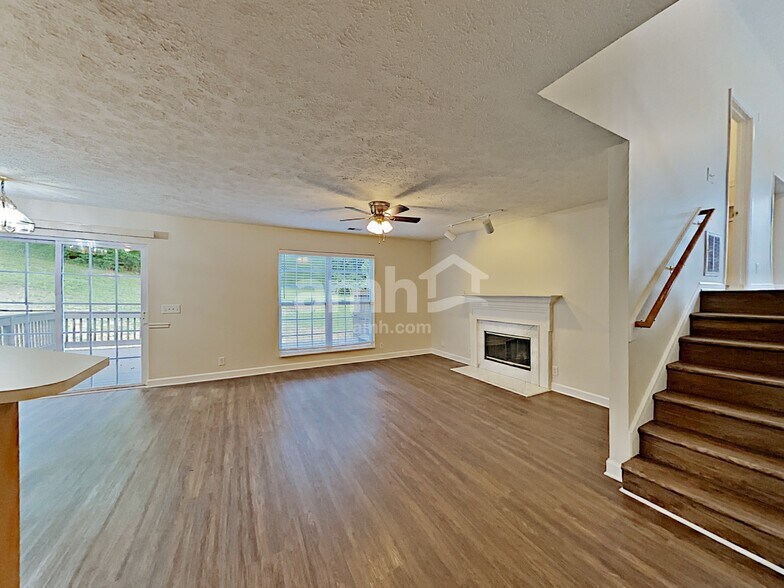 Building Photo - 4014 Lenox Ct