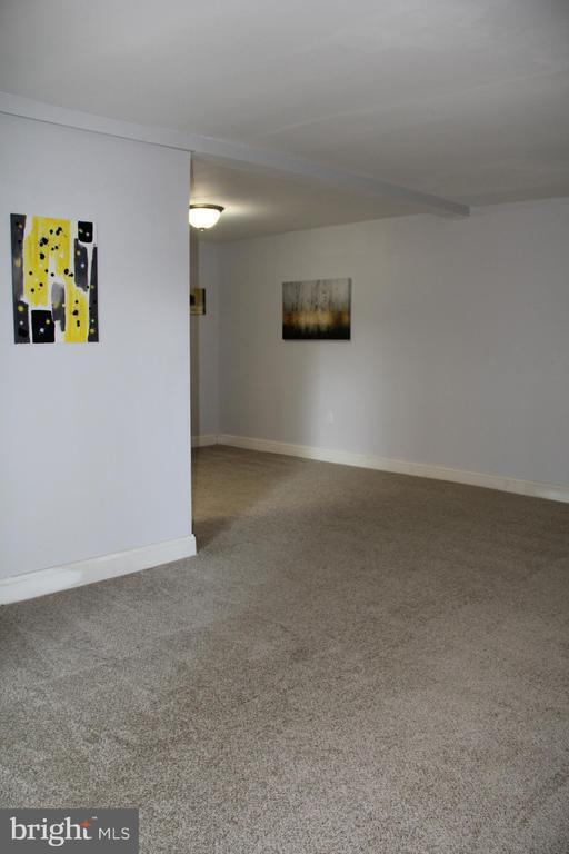 Building Photo - 3360 Woodburn Rd