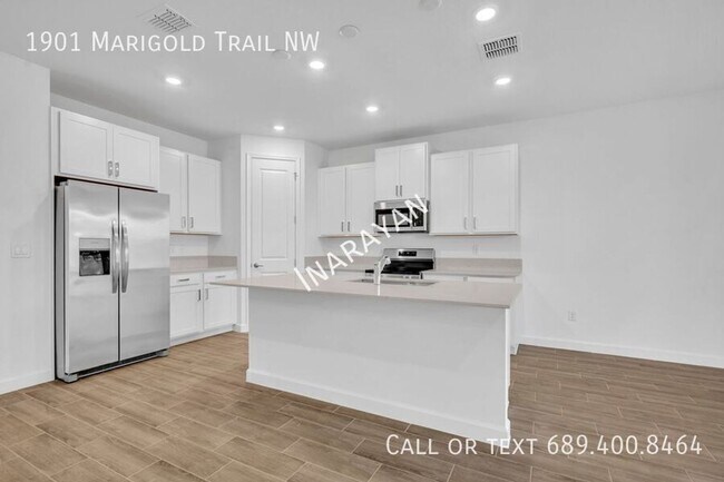 Building Photo - Stunning 4-Bedroom Single-Family Home in R...