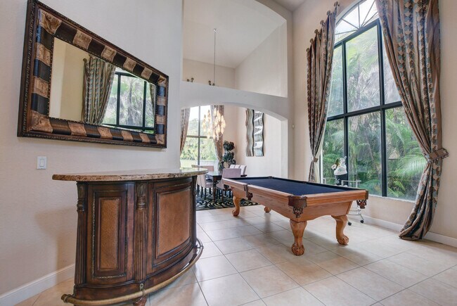 Building Photo - 3424 Collonade Dr