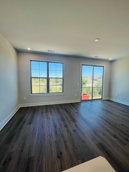 Building Photo - 2615 Wilkinson Pike