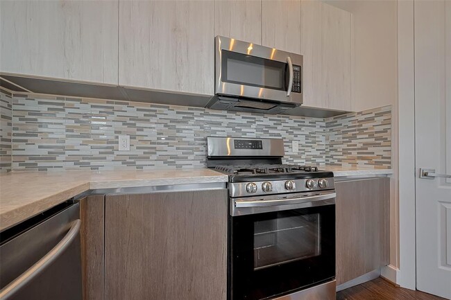 Building Photo - 9404 Glenfield Ct
