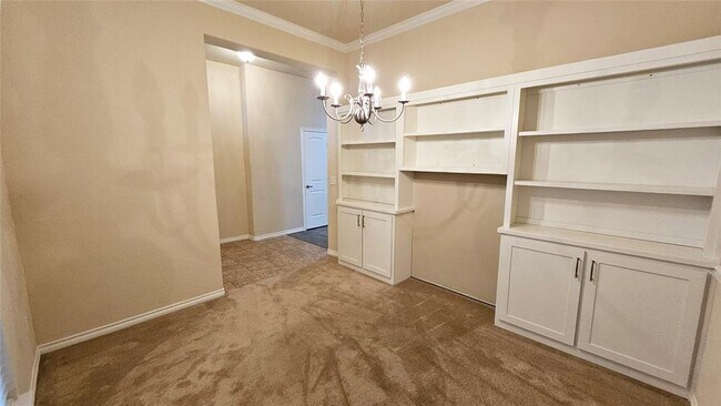 Building Photo - 1824 Woody Ln