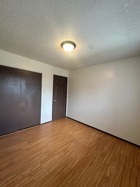 Building Photo - 2-Bedroom Apartment, Upstairs, Near Transp...