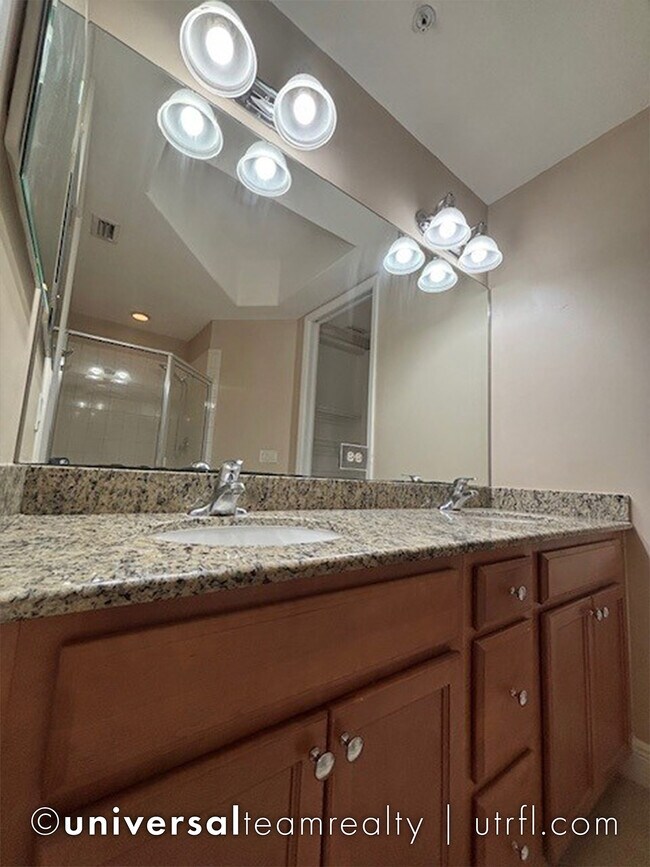 Building Photo - 13781 Julias Way