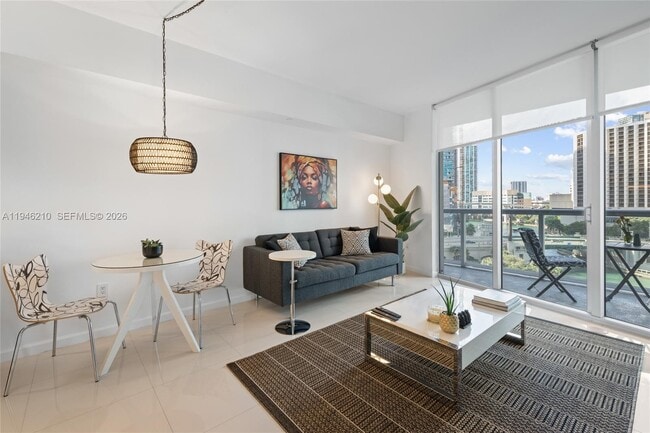 Building Photo - 465 Brickell Ave