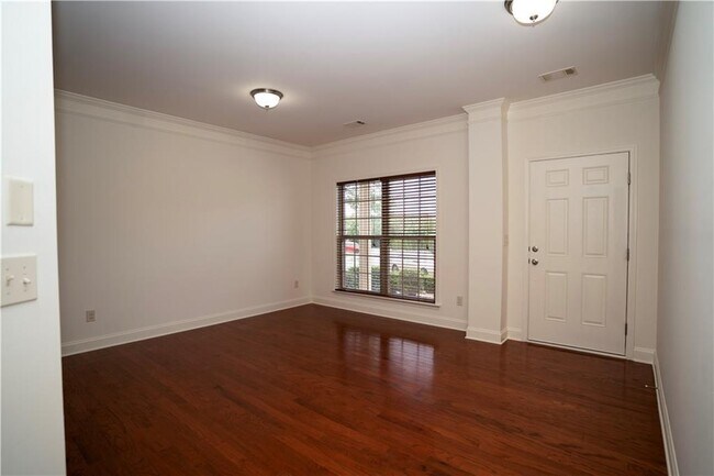 Building Photo - 2412 Harpers Way