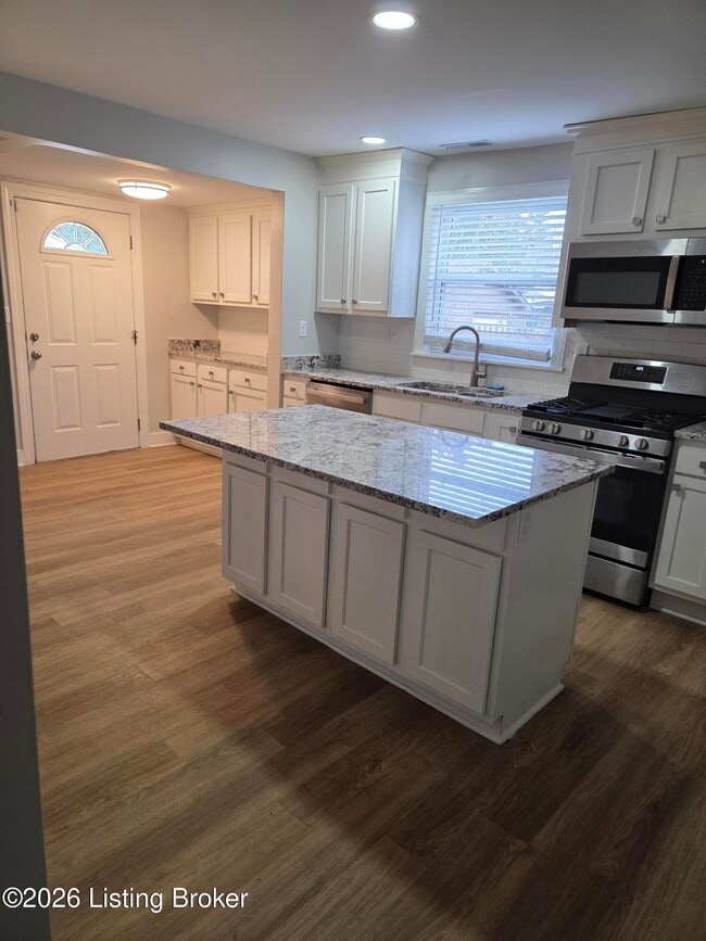 Building Photo - 2505 Franklin Ave