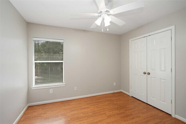 Building Photo - 707 Lytton Springs Way