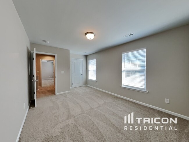 Building Photo - 268 Moonstone Ct