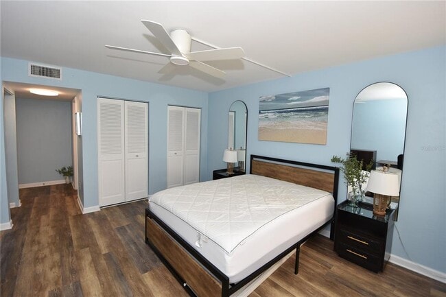 Building Photo - 3580 S Ocean Shore Blvd