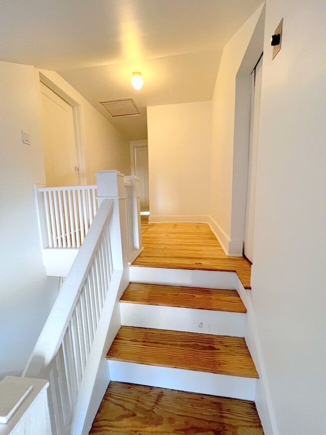 Building Photo - Renovated 3 -Bedroom, 2-1/2 Bathroom Farm ...