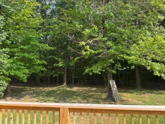 Building Photo - Great Location! 3Bd/2Ba Remodeled Home on ...