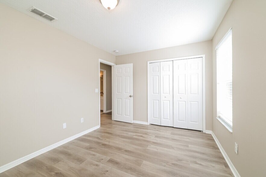 Building Photo - 2840 Sweetspire Cir
