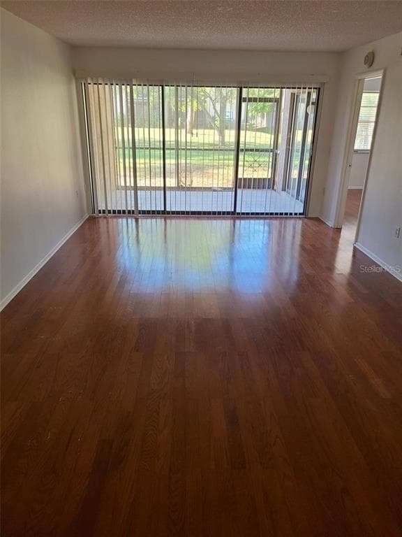 Building Photo - 5647 Summerside Ln