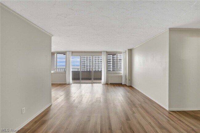 Building Photo - 12900 Lake Ave