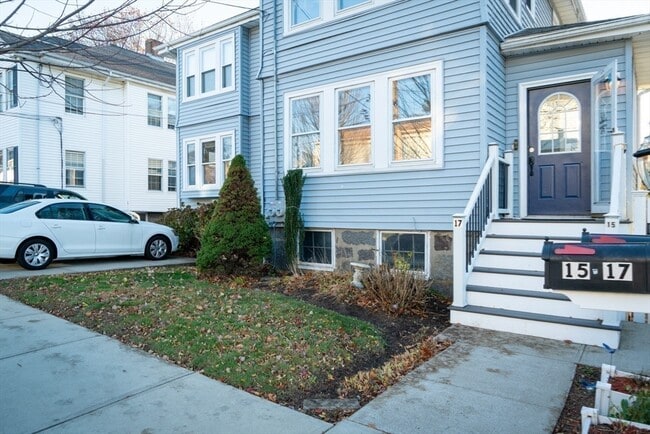 Building Photo - 15 Pembroke St