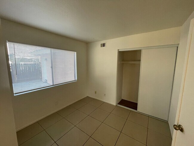 Building Photo - 24399 Fiji Dr