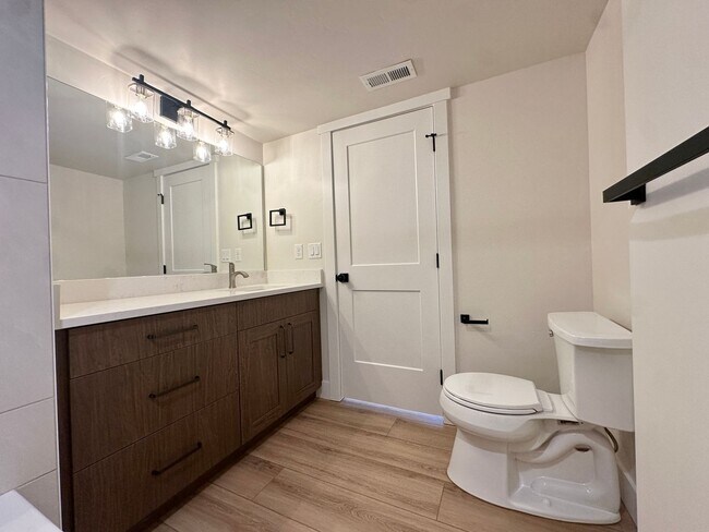 Building Photo - RR 156 Duplex