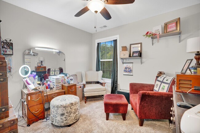 Building Photo - 456 Woodtrace Dr