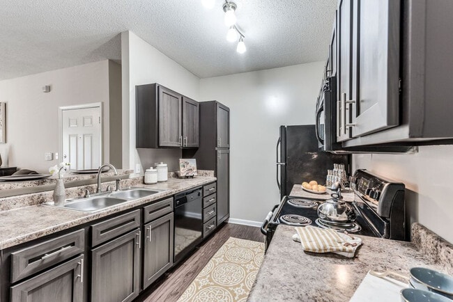 Building Photo - The Landings of Conroe