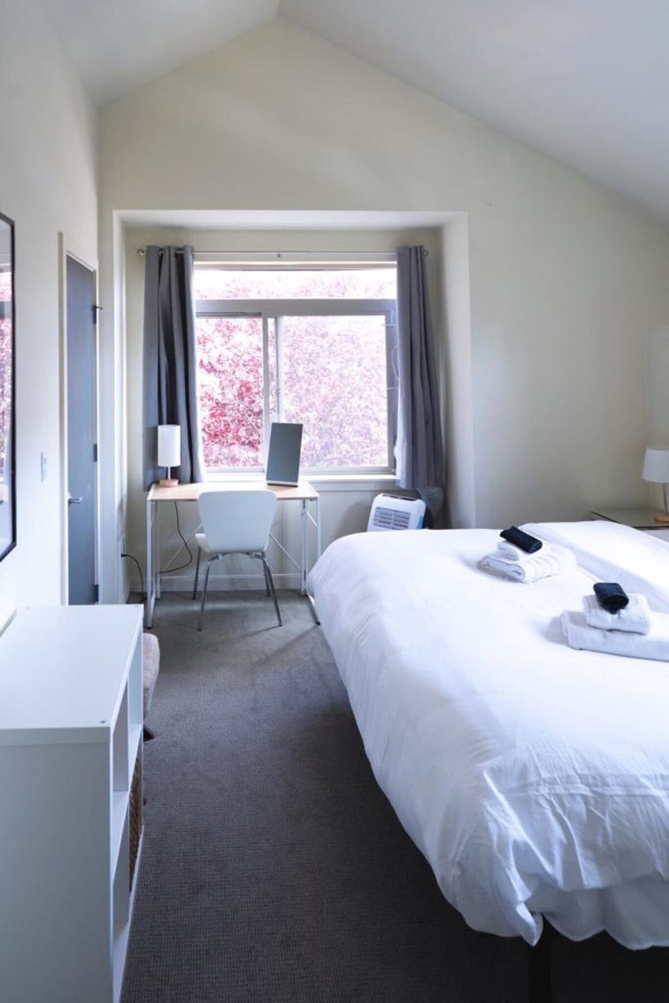 Building Photo - 1308 E Marion St