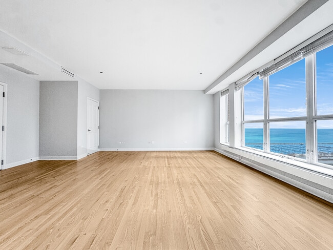 Building Photo - 415 E North Water St