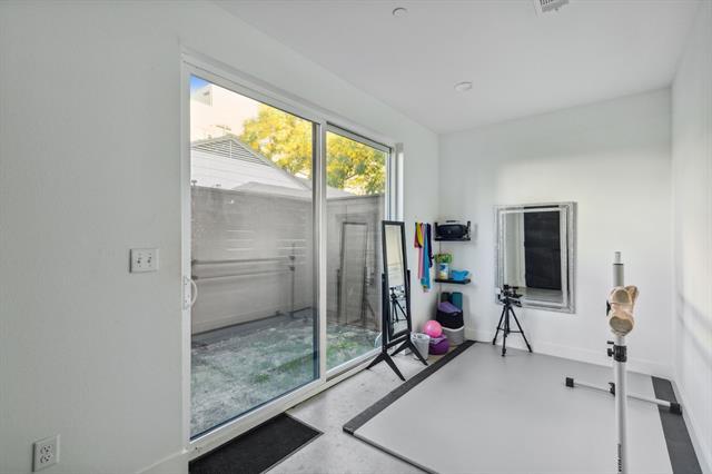 Building Photo - 2916 Hawthorne Ave