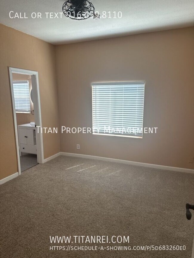 Building Photo - 4121 34th St