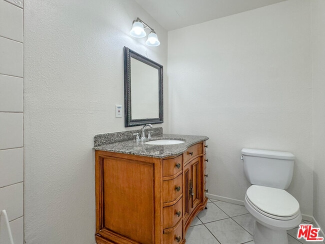 Building Photo - 4459 W 136th St