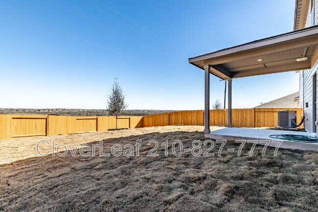 Building Photo - 9223 Foxing Blf