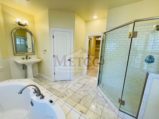 Building Photo - Charming Gilham Area Home Featuring 4 Bedrooms and 2 Baths!