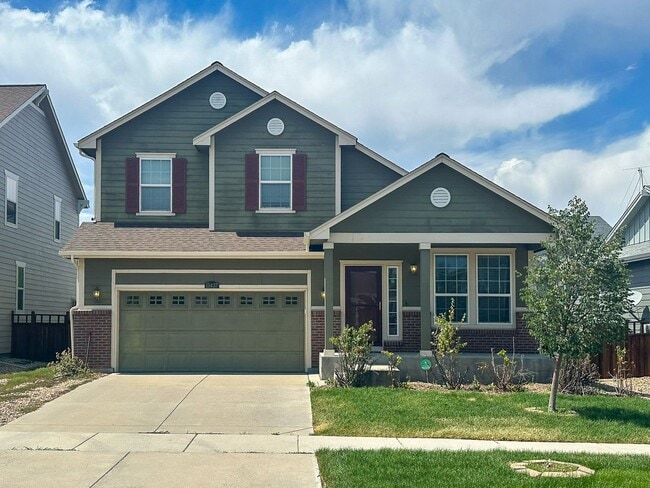 Primary Photo - 4bd house in a heart of Dove Village!