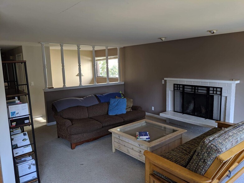 Building Photo - 518 NE 85th St