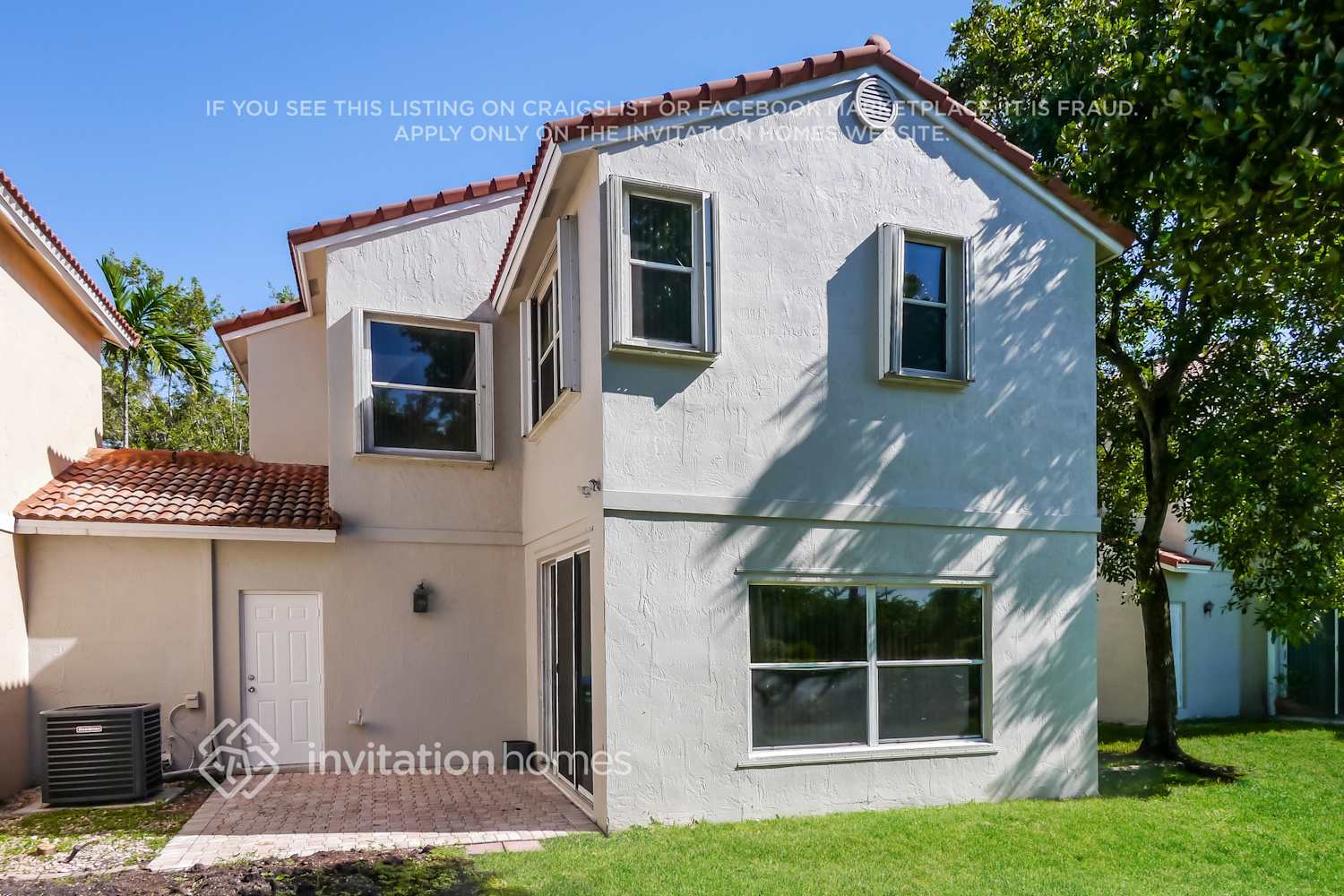 Building Photo - 17860 SW 11th Ct