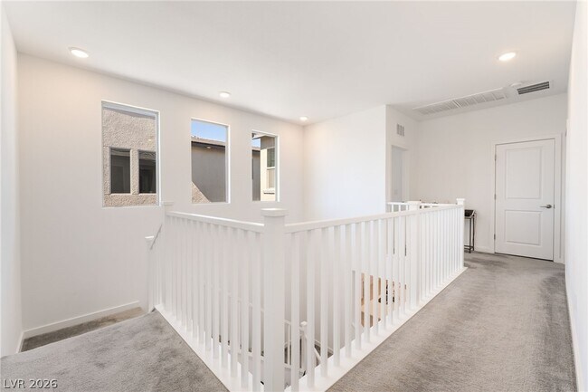 Building Photo - 720 Emerson Creek Ct