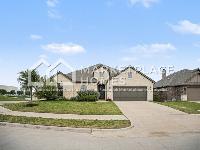 Building Photo - 1208 Mnr Crk Wy