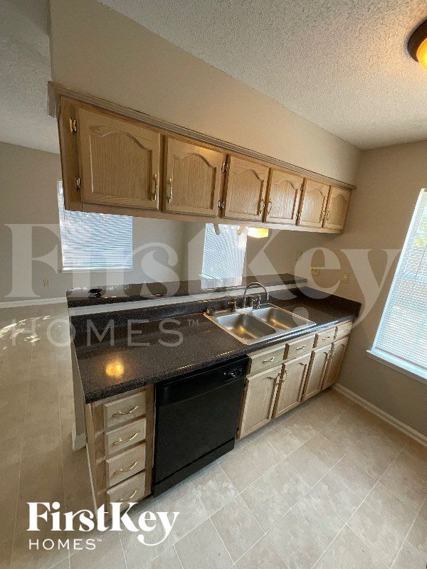 Building Photo - 1809 Black Bear Cir W