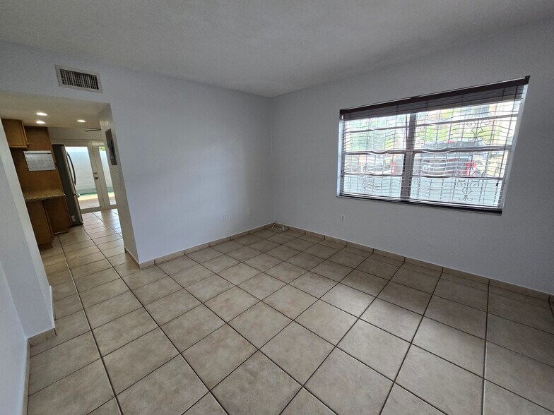 Building Photo - 2270 W 54th Pl